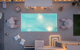 Villa Eva Milos Near The Beach And Adamas
